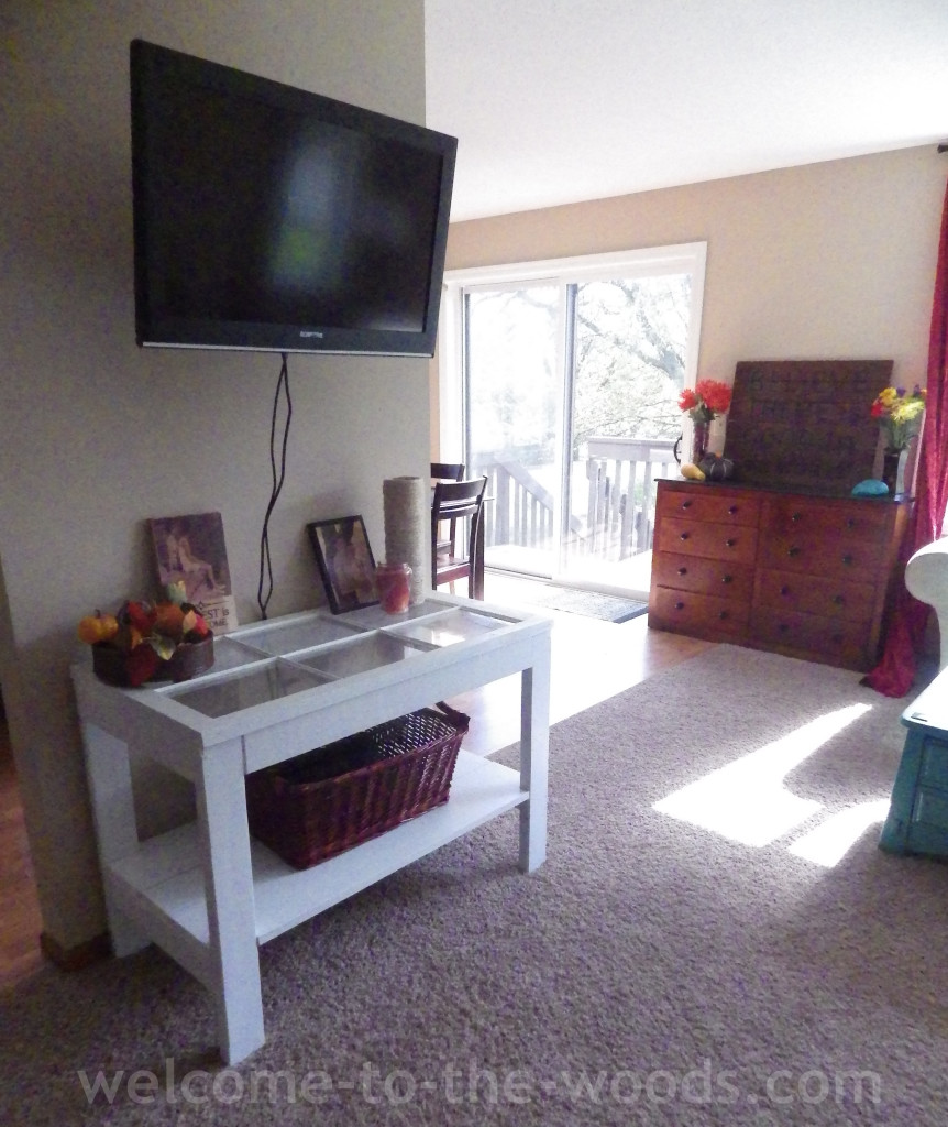 wall mounted tv living room white console table